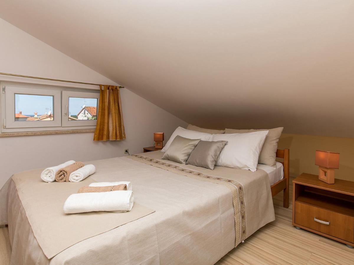 Apartment Labinjan Porec Bagian luar foto