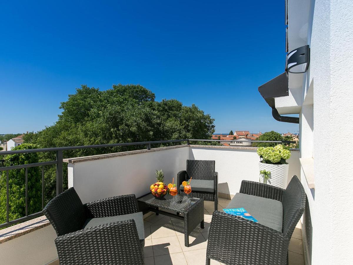 Apartment Labinjan Porec Bagian luar foto