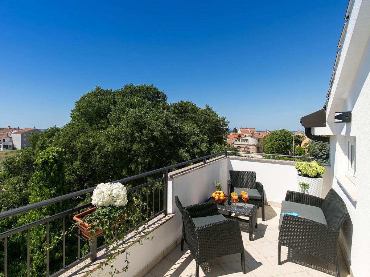 Apartment Labinjan Porec Bagian luar foto